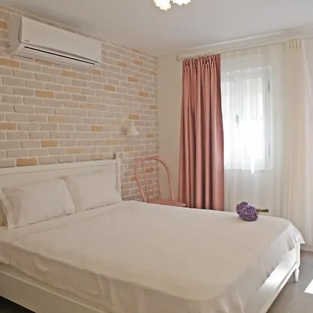 Hotel Evreka Butik 2*
