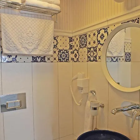 Hotel Evreka Butik 2*