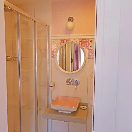 Evreka Butik 2* Tenedos