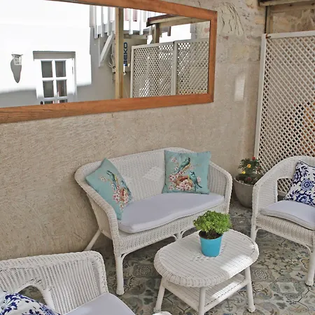 Hotel Evreka Butik Tenedos