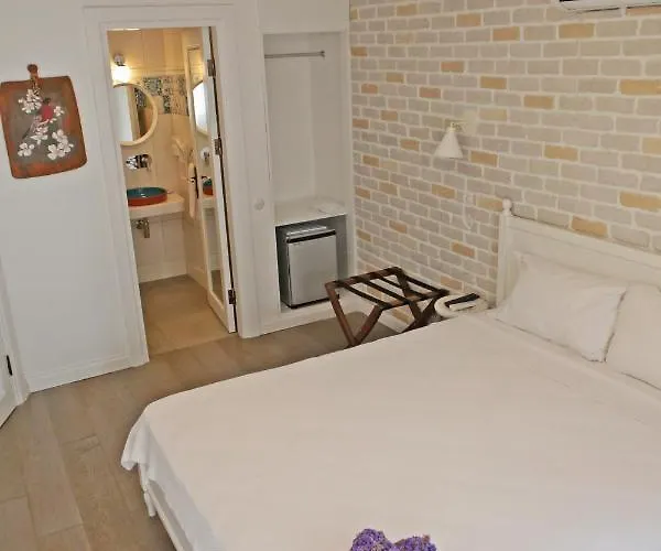 מלון Evreka Butik 2*