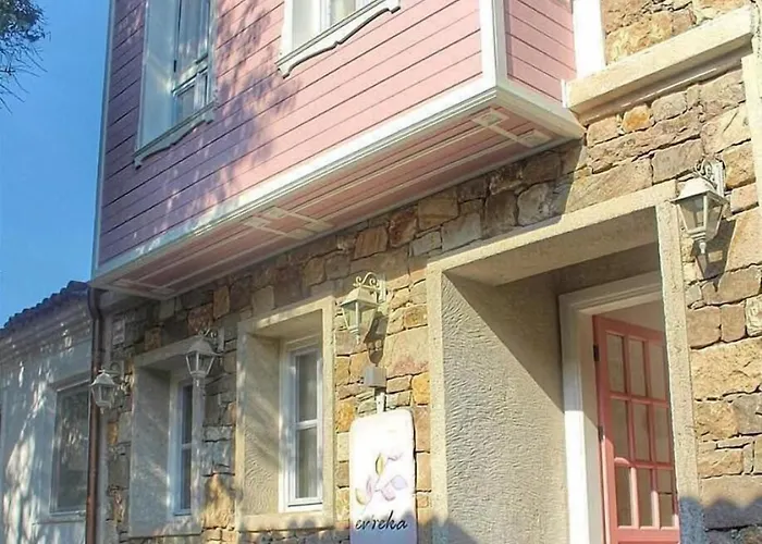 Evreka Butik בוזקאדה