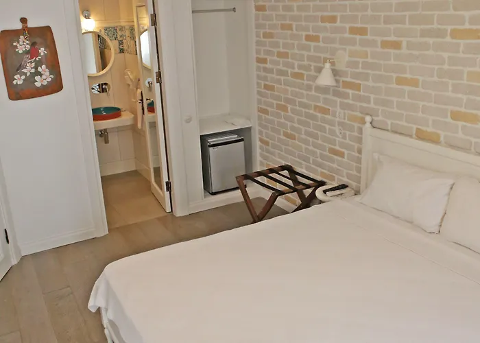 מלון Evreka Butik בוזקאדה